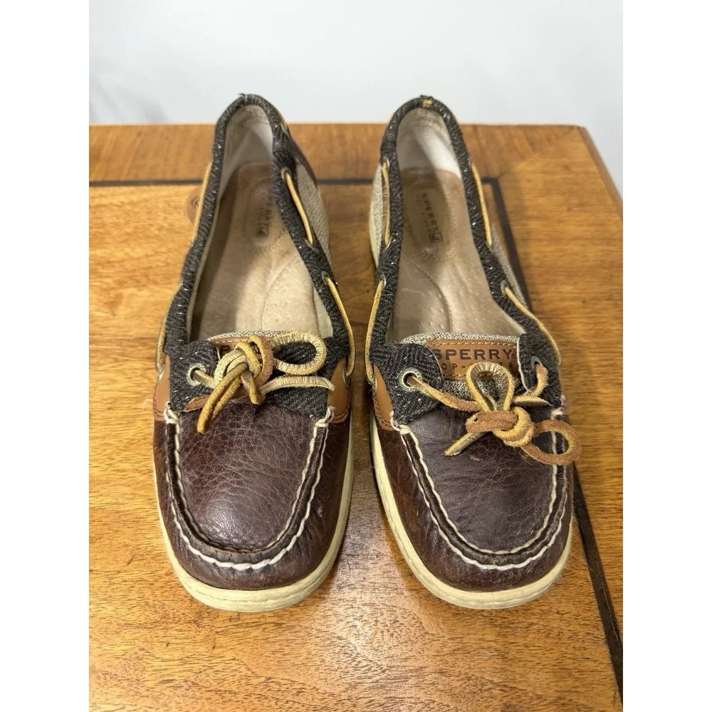 Sperry some wear